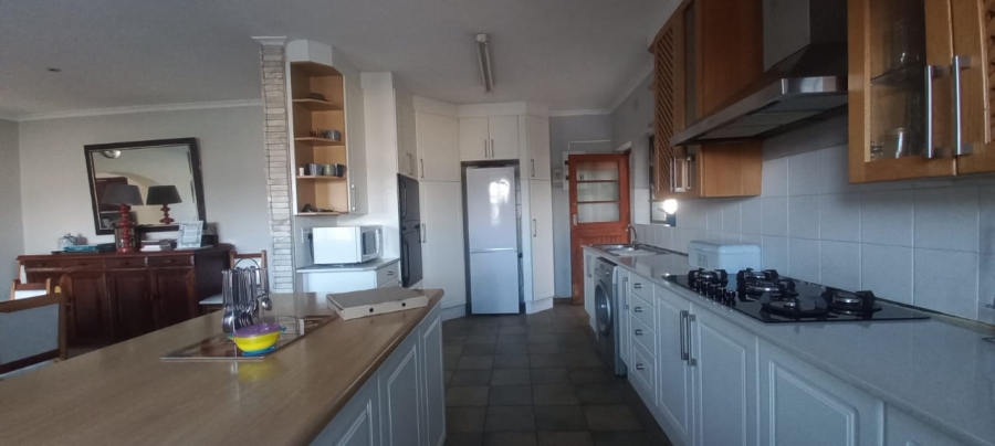 5 Bedroom Property for Sale in Wetton Western Cape